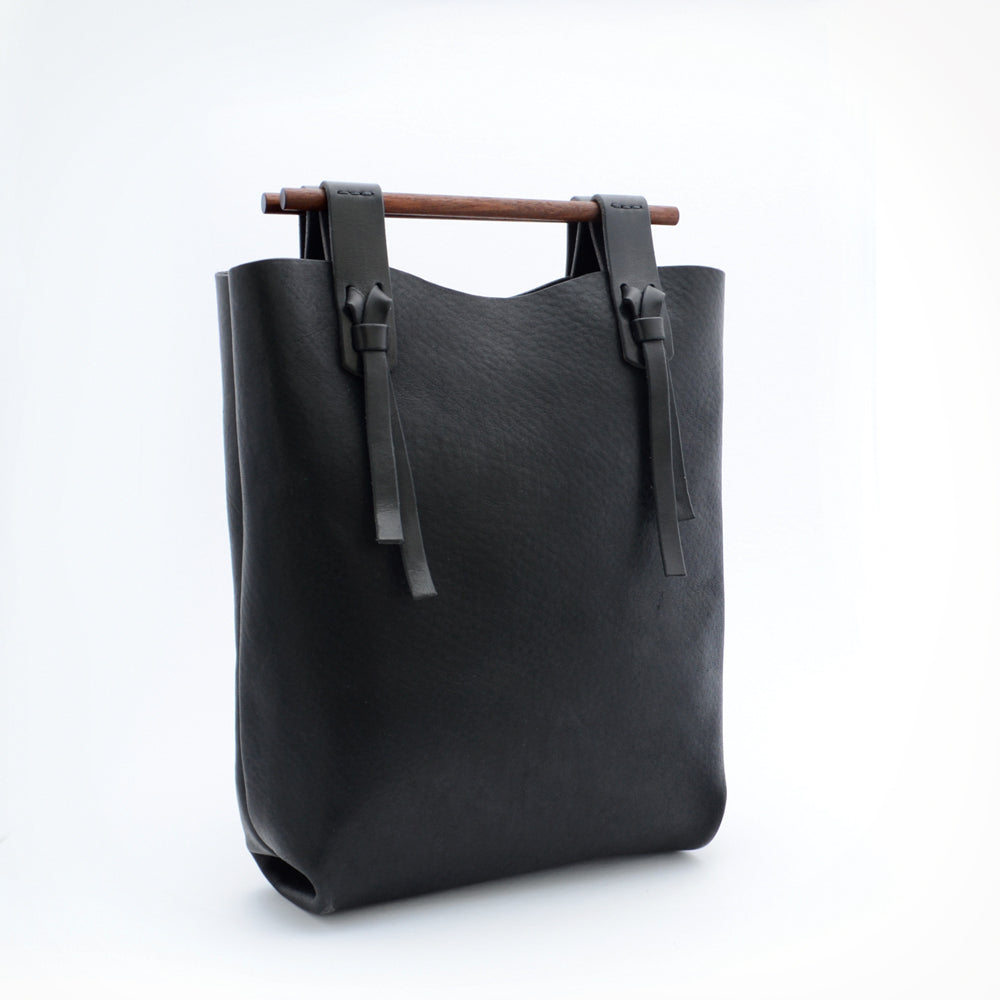 WOOD HANDLE BASKET BAG