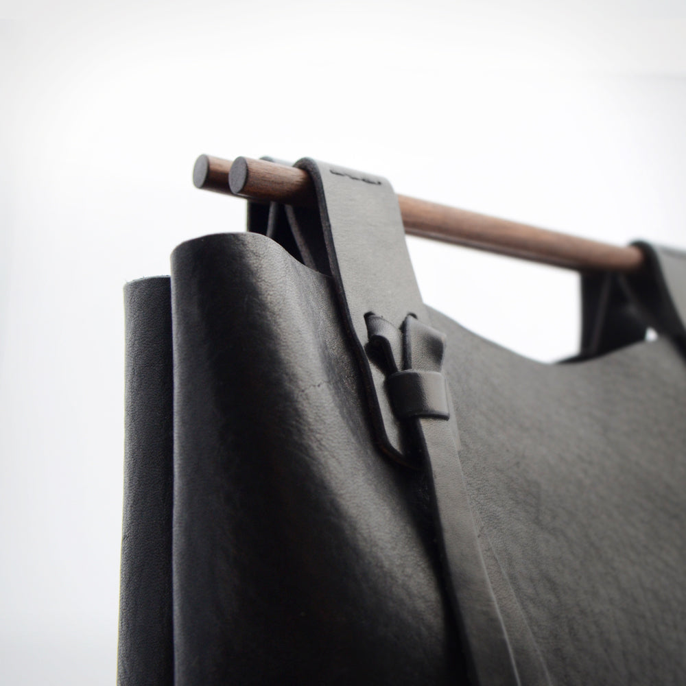 WOOD HANDLE BASKET BAG