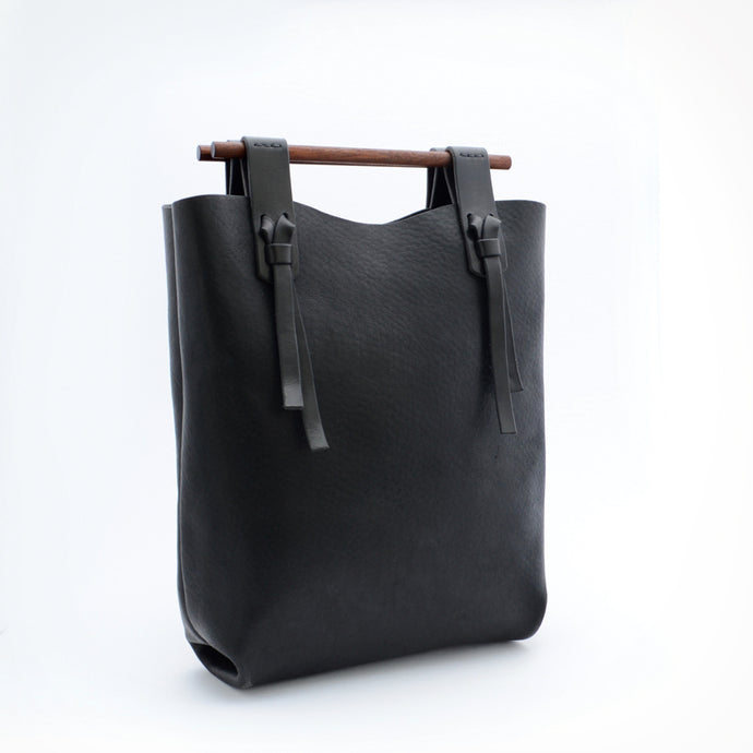 WOOD HANDLE BASKET BAG